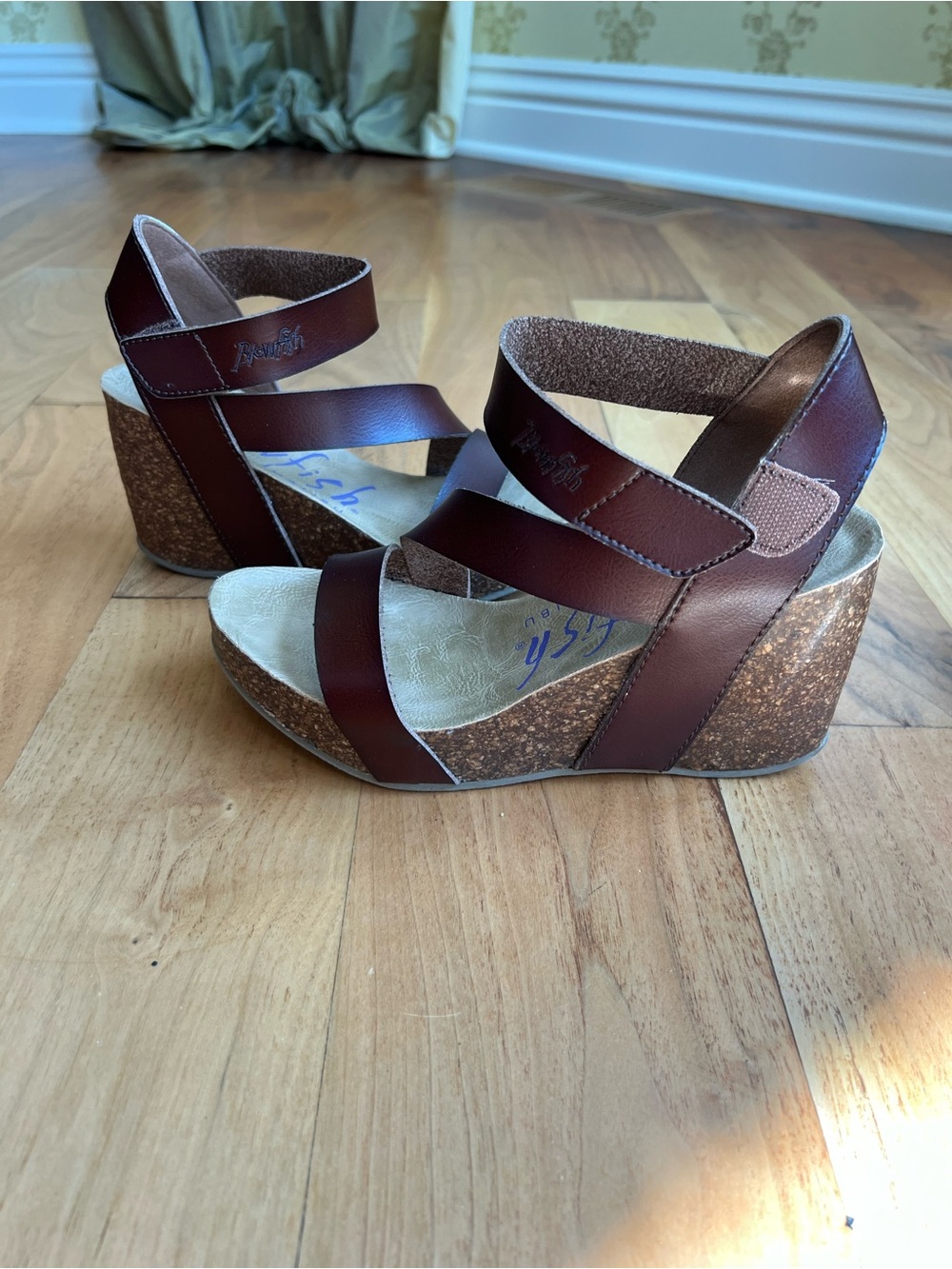 Women’s Size 7.5 Blowfish Malibu Brown Strappy Wedge Sandals